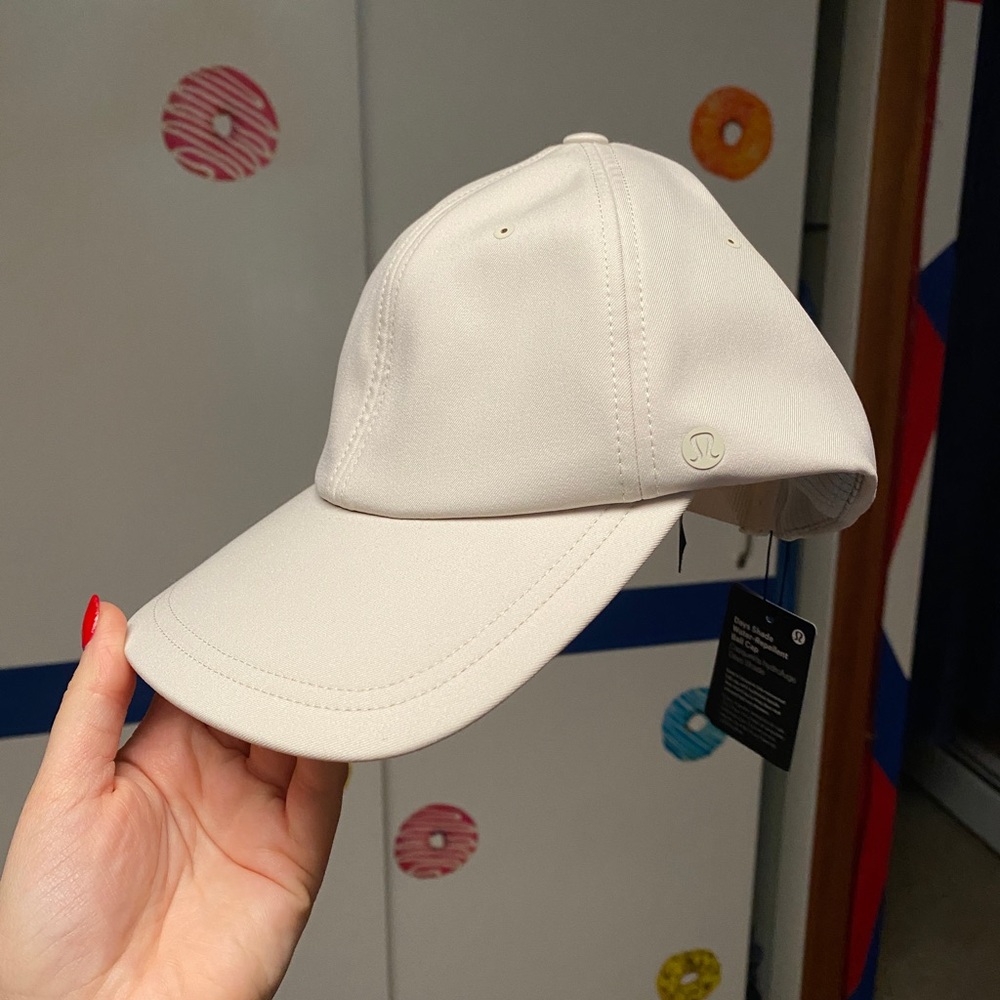 Lululemon hat